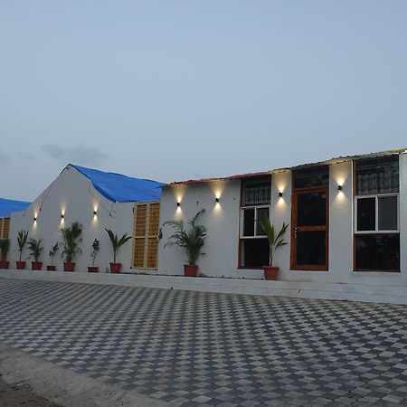Samudra Resort Nashik Extérieur photo